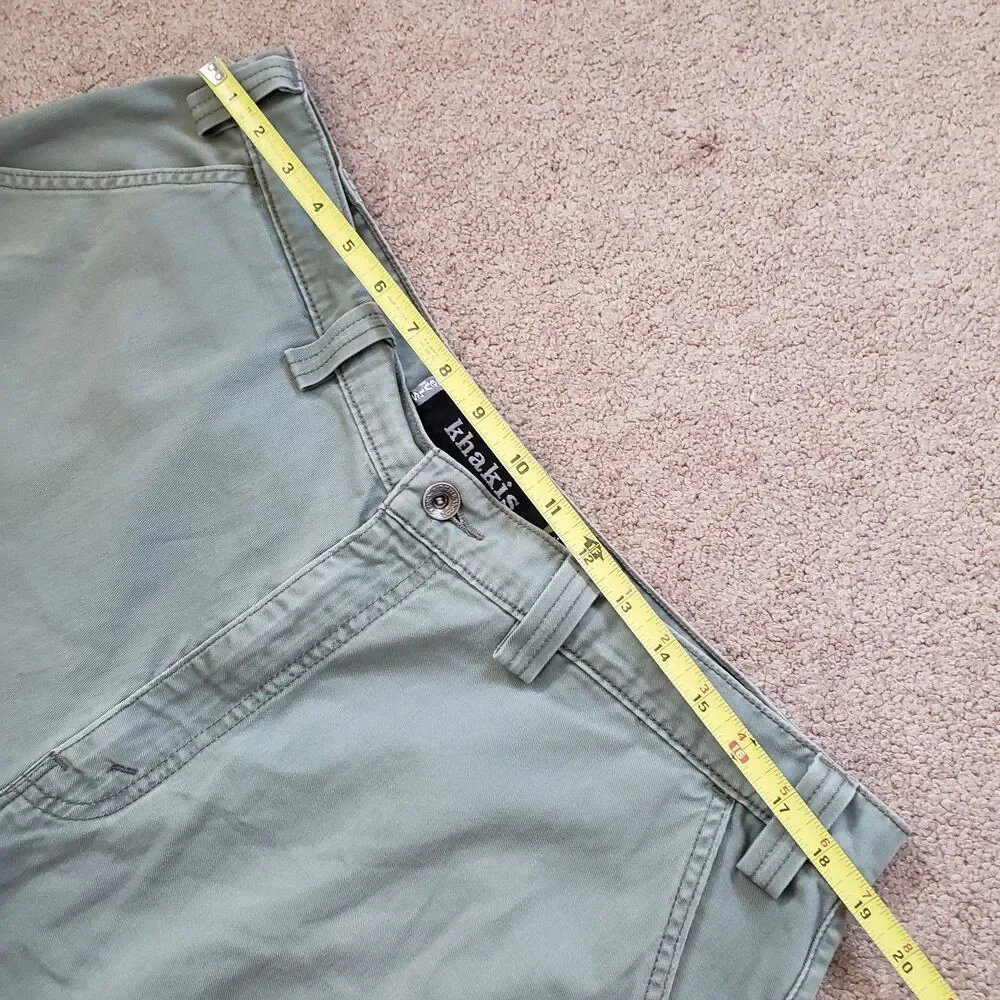 Vintage 90s Levi's Silver Tab Khakis Size 36 Mens Baggy Green Cargo Shorts Skate